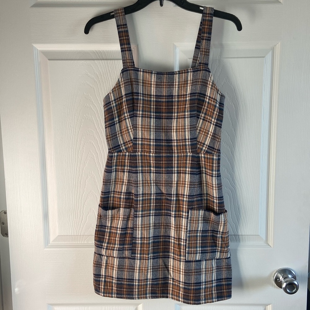 Hardly worn, American eagle plaid dress